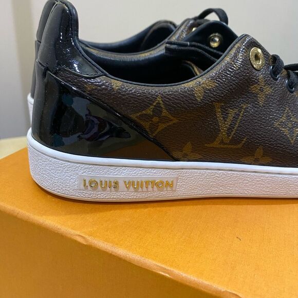 Louis Vuitton Front Row Sneakers - Picture 6 of 16
